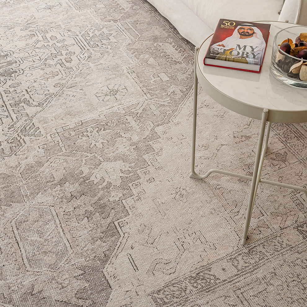 Central Diamond Patterned Carpet